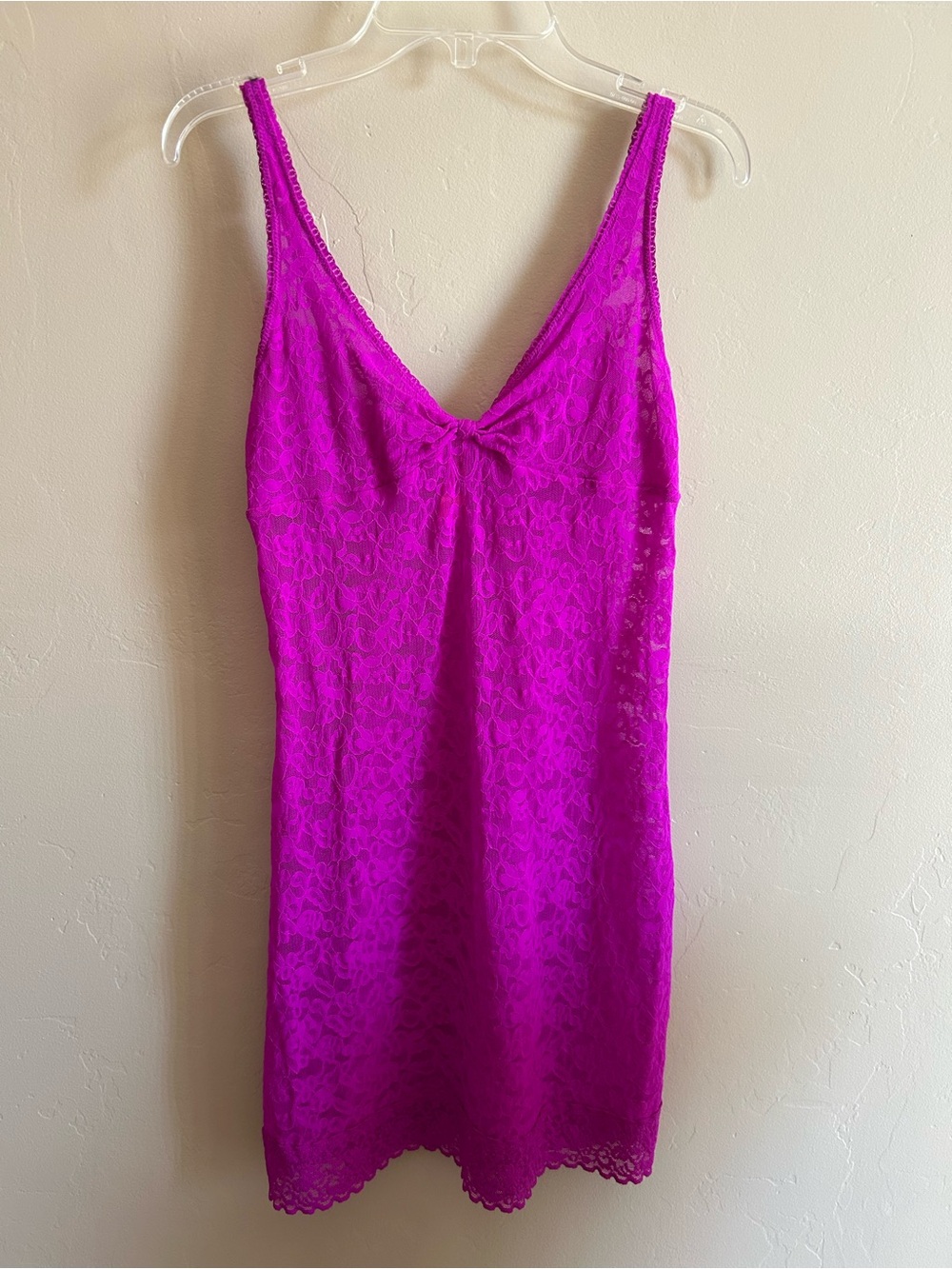 Victoria Secret Magenta The Lacie Size Medium